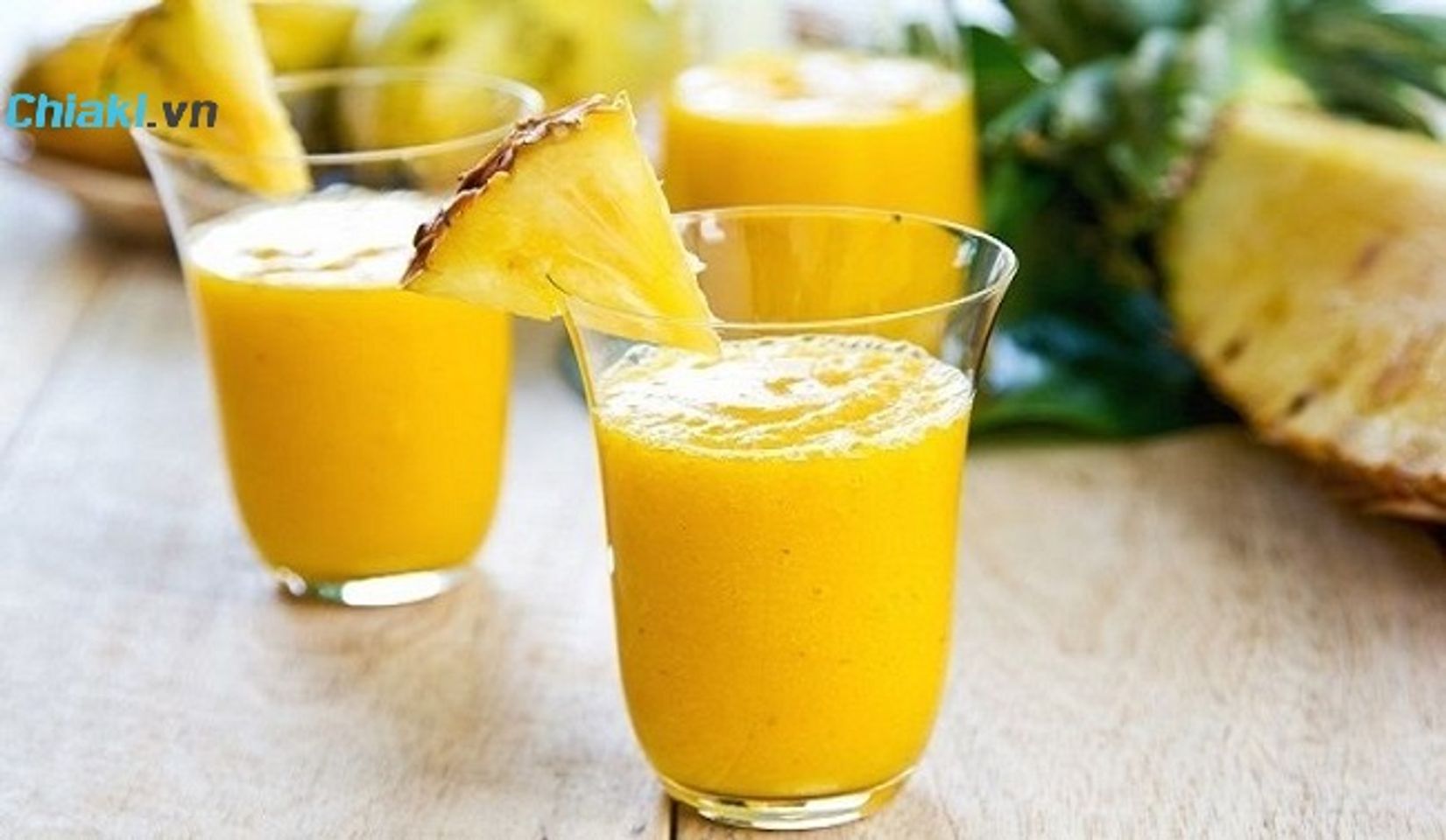 Nước &eacute;p dứa