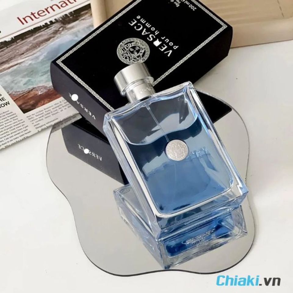 Nước hoa m&agrave;u xanh nước biển Versace Pour Homme