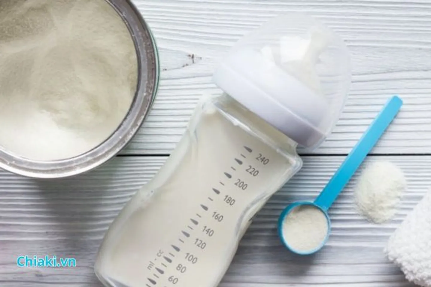 Liều lượng dùng sữa tăng cân nặng cho tới nhỏ bé 1 tuổi?