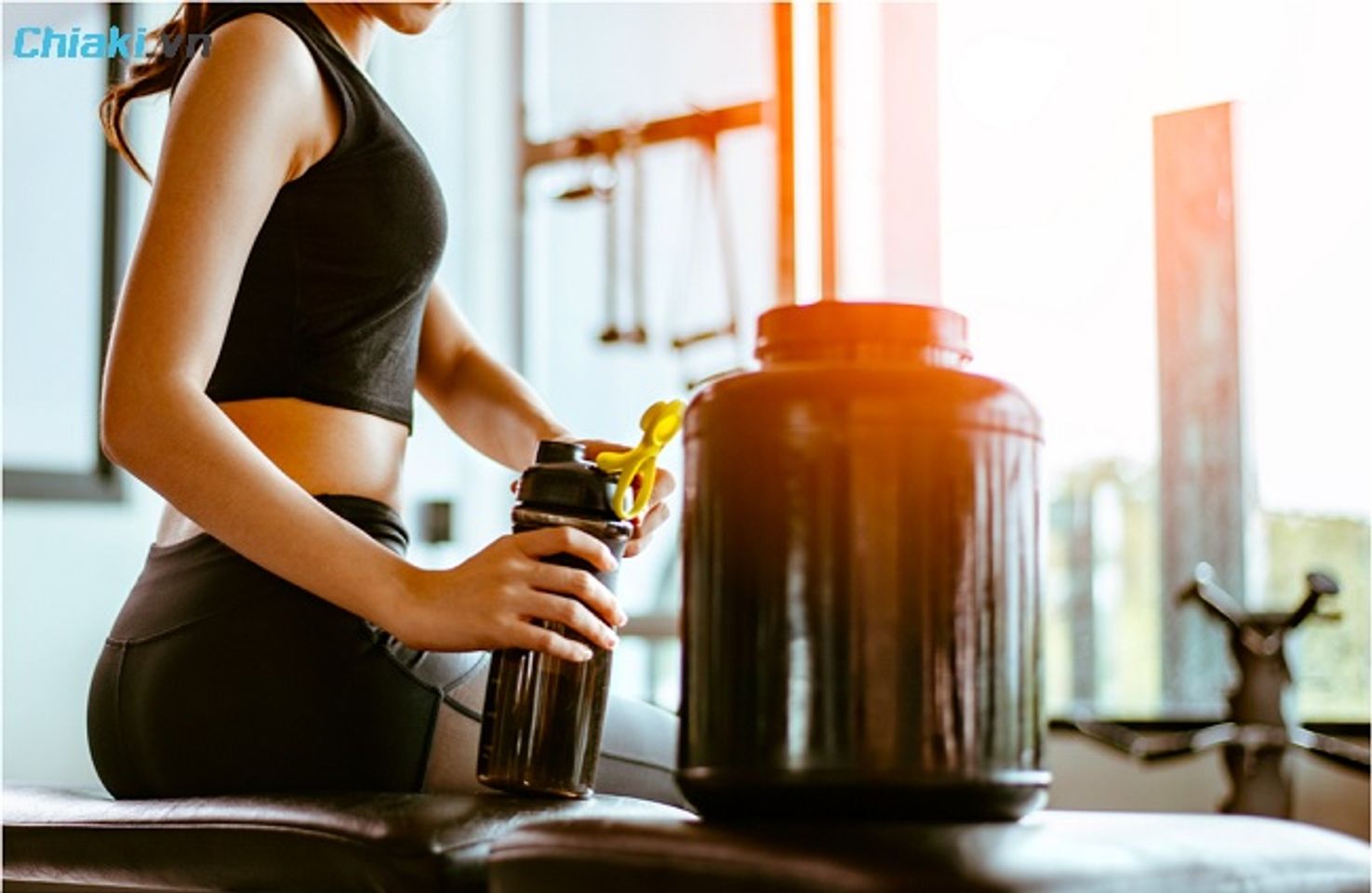 Uống whey cần kết hợp với chế độ dinh dưỡng v&agrave; lịch tr&igrave;nh tập luyện để tăng c&acirc;n