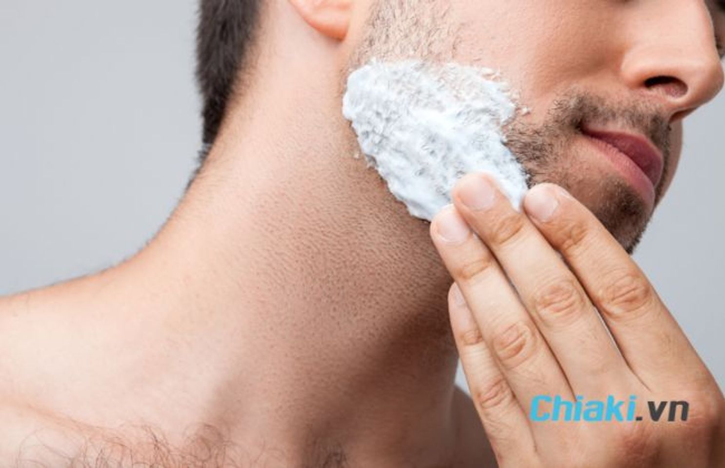 C&aacute;ch d&ugrave;ng kem cạo r&acirc;u