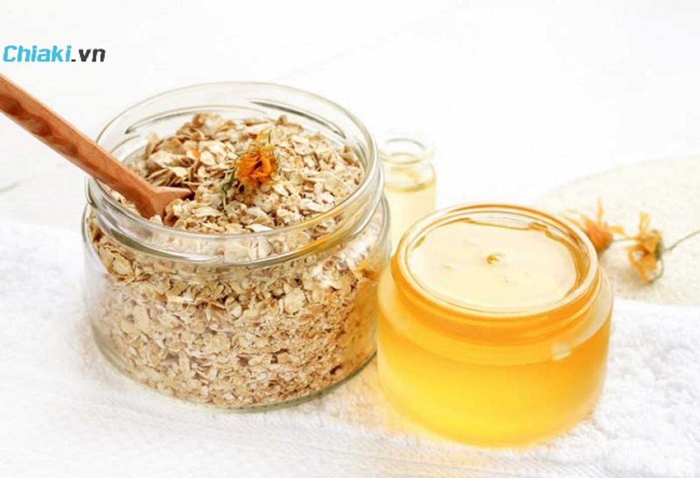 13 c&ocirc;ng thức dưỡng da mặt hiệu quả với dầu dừa