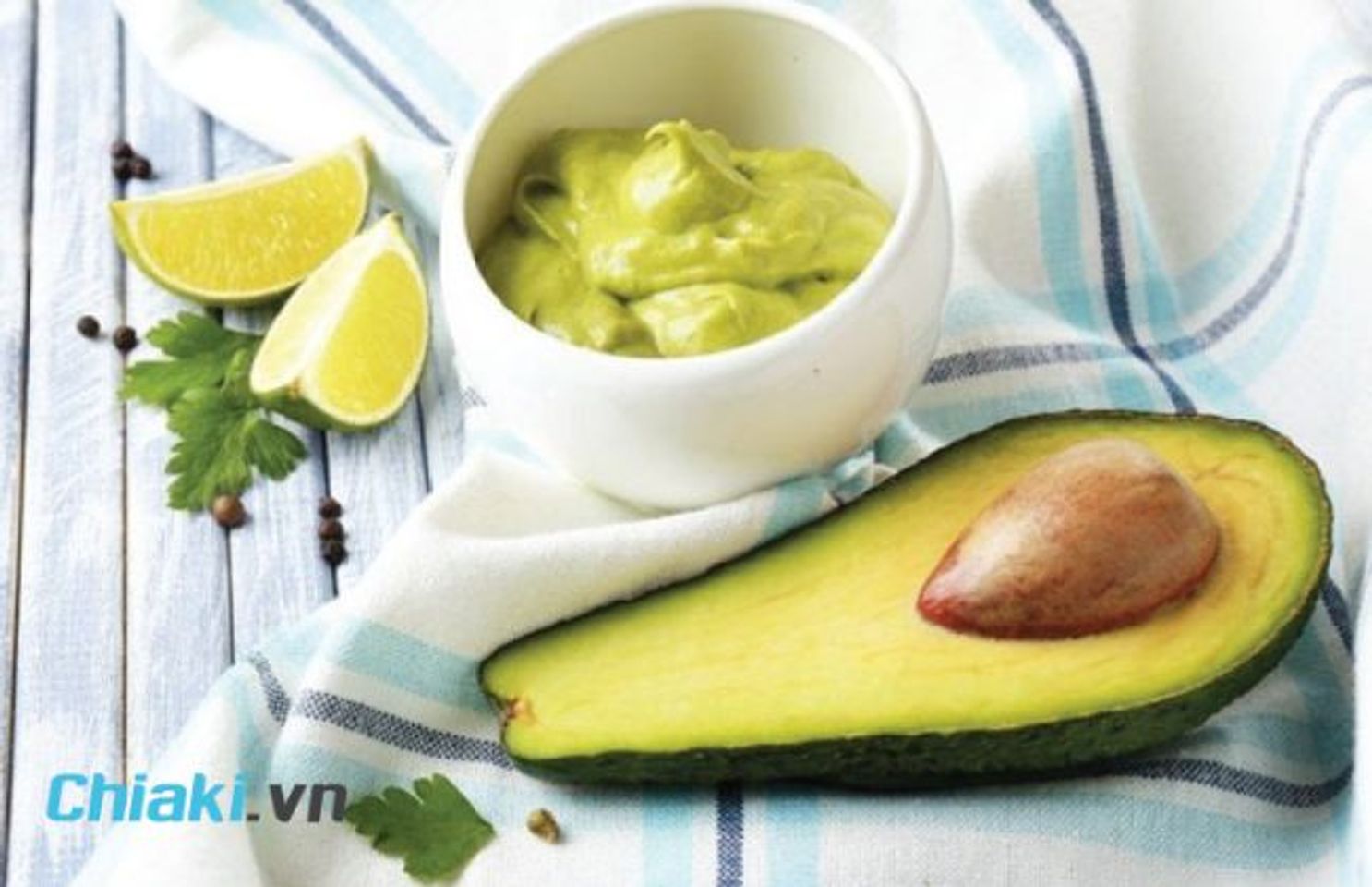 C&aacute;ch triệt l&ocirc;ng n&aacute;ch tại nh&agrave; bằng bơ
