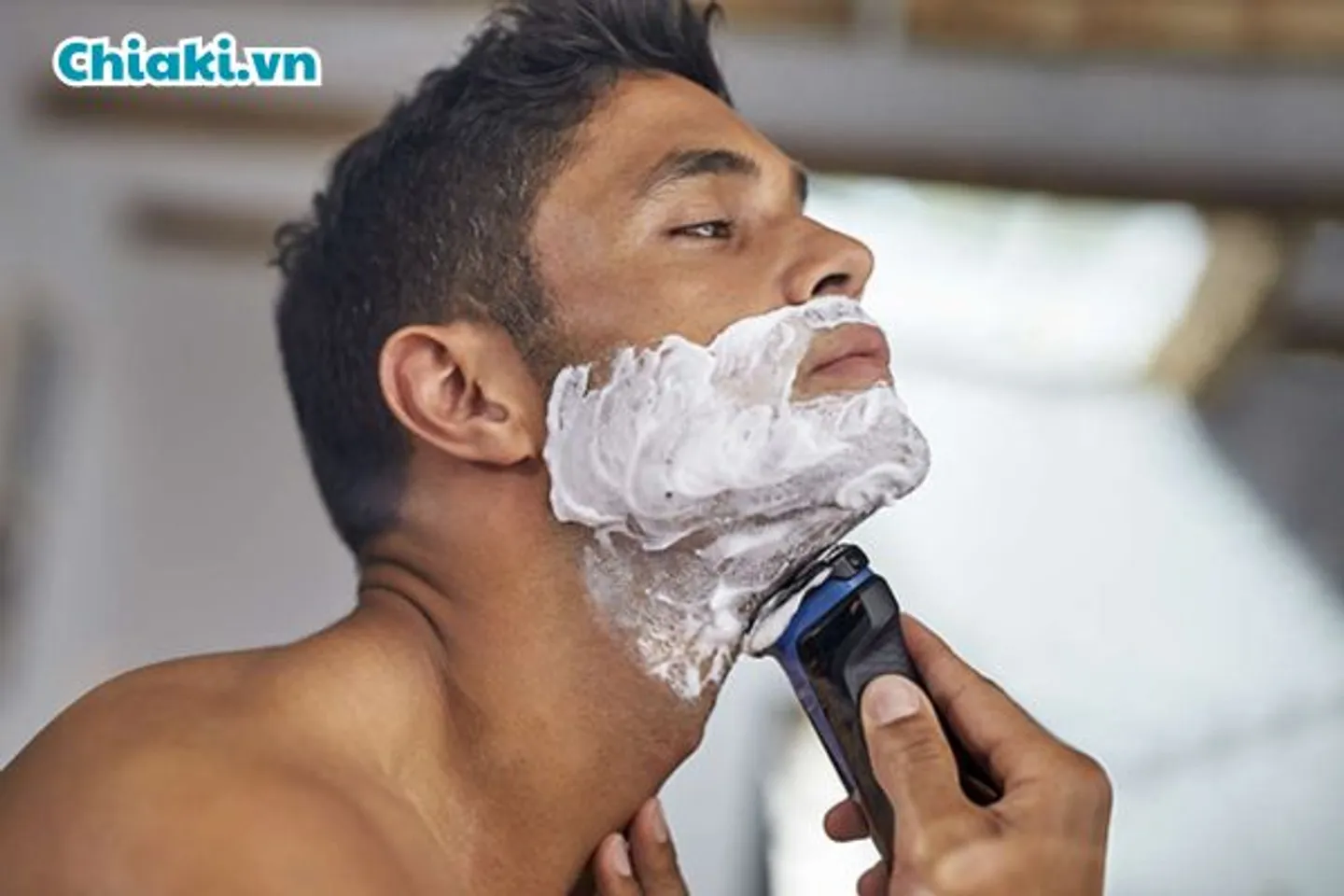 Một số chú ý gom cạo râu an toàn và đáng tin cậy, giới hạn bị kích thích da