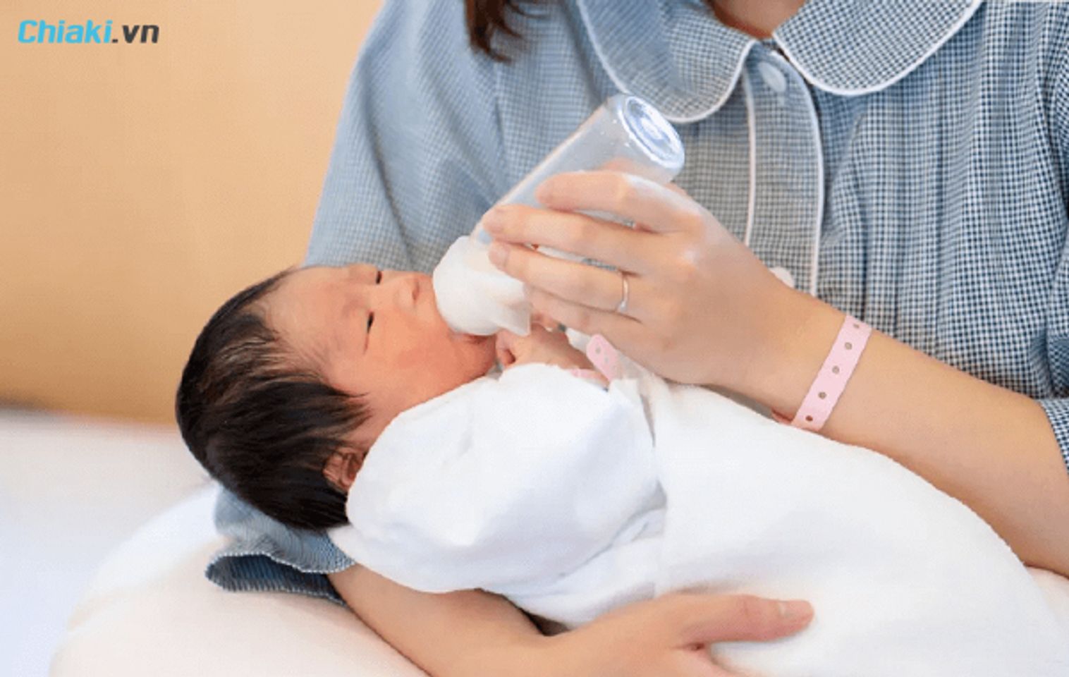 Lượng sữa cho trẻ sơ sinh sau 24 giờ