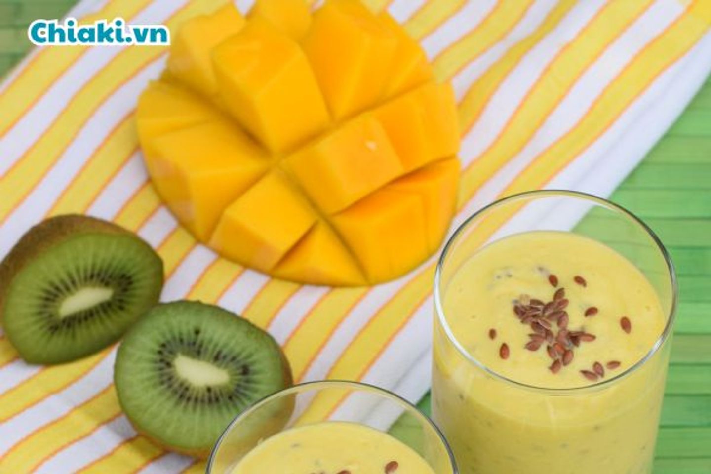 Sinh tố kiwi + xo&agrave;i