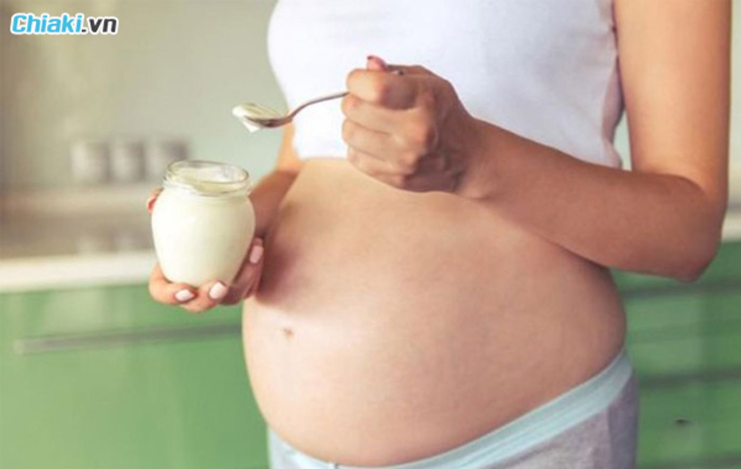 Sữa chua cung cấp lượng canxi cần thiết cho b&agrave; bầu