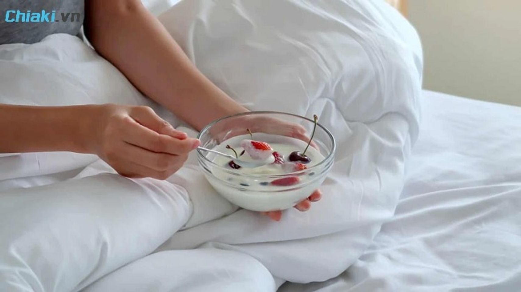 N&ecirc;n ăn sữa chua sau bữa s&aacute;ng l&agrave; tốt