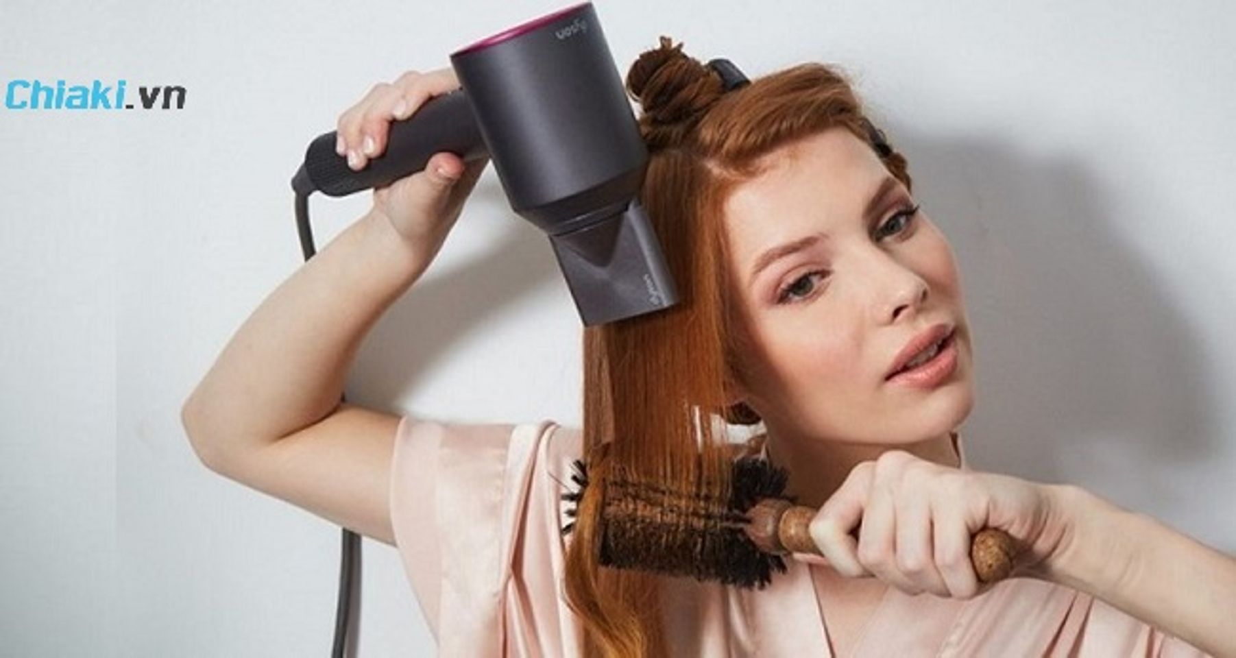 C&aacute;ch sử dụng m&aacute;y sấy t&oacute;c tạo kiểu