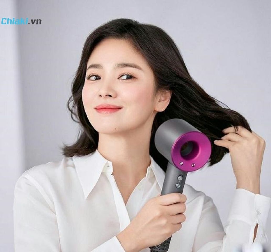 Ti&ecirc;u ch&iacute; chọn mua m&aacute;y sấy t&oacute;c tốt
