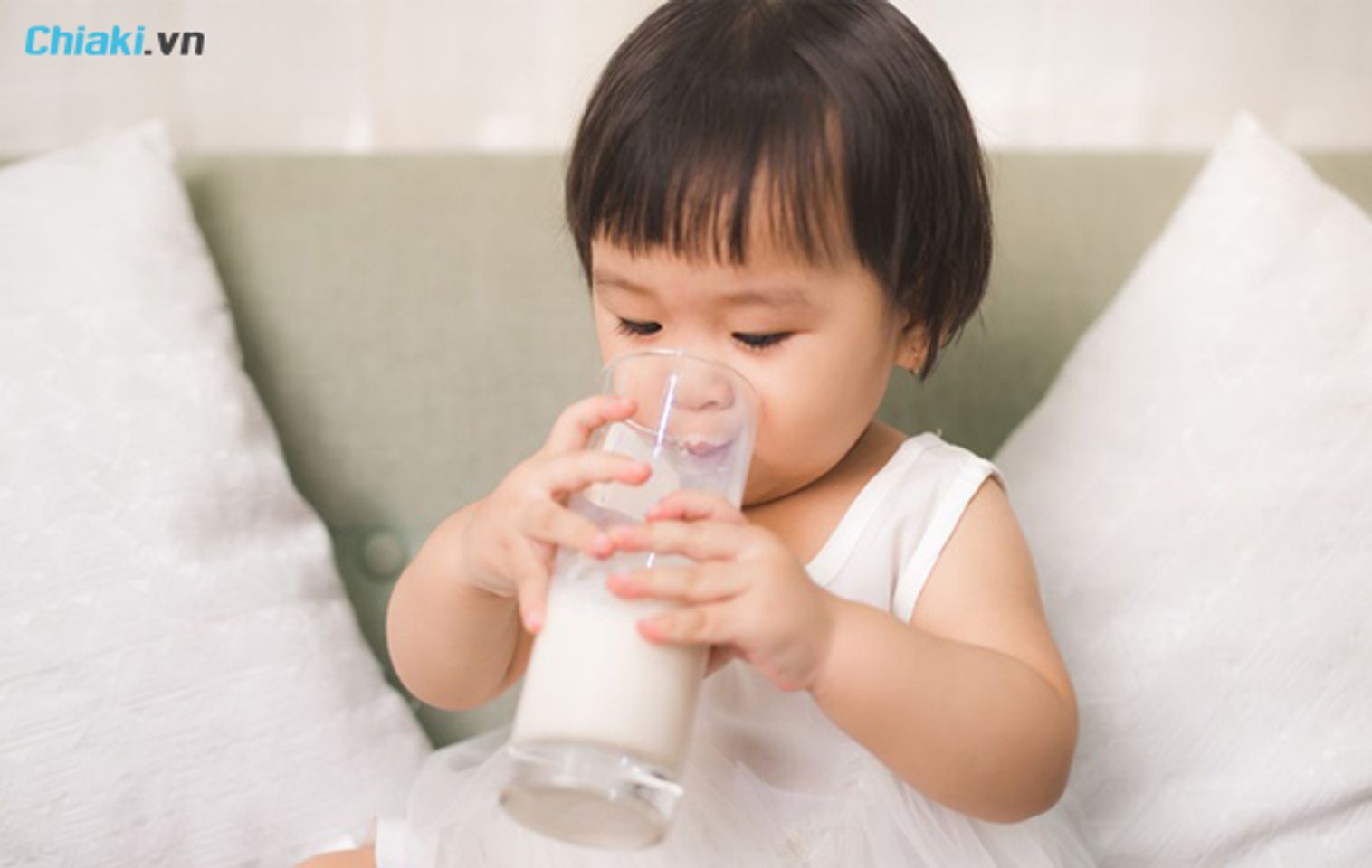 ti&ecirc;u ch&iacute; chọn sữa cao năng lượng cho b&eacute; dưới 1 tuổi