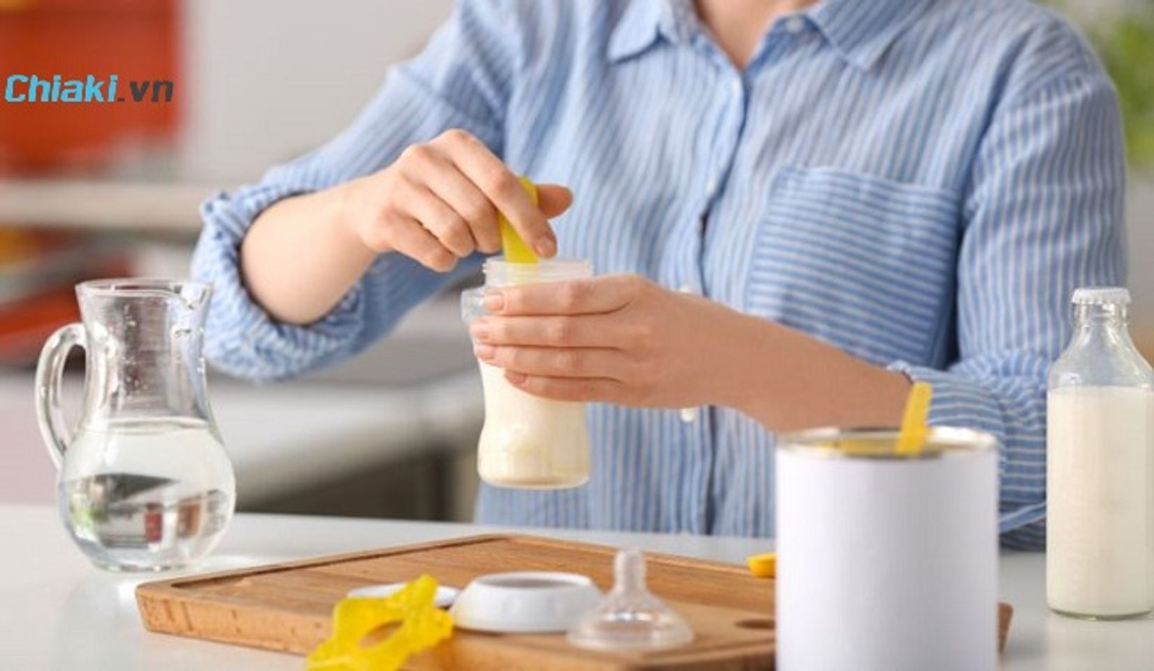 C&aacute;ch pha sữa ph&aacute;t triển to&agrave;n diện cho b&eacute;