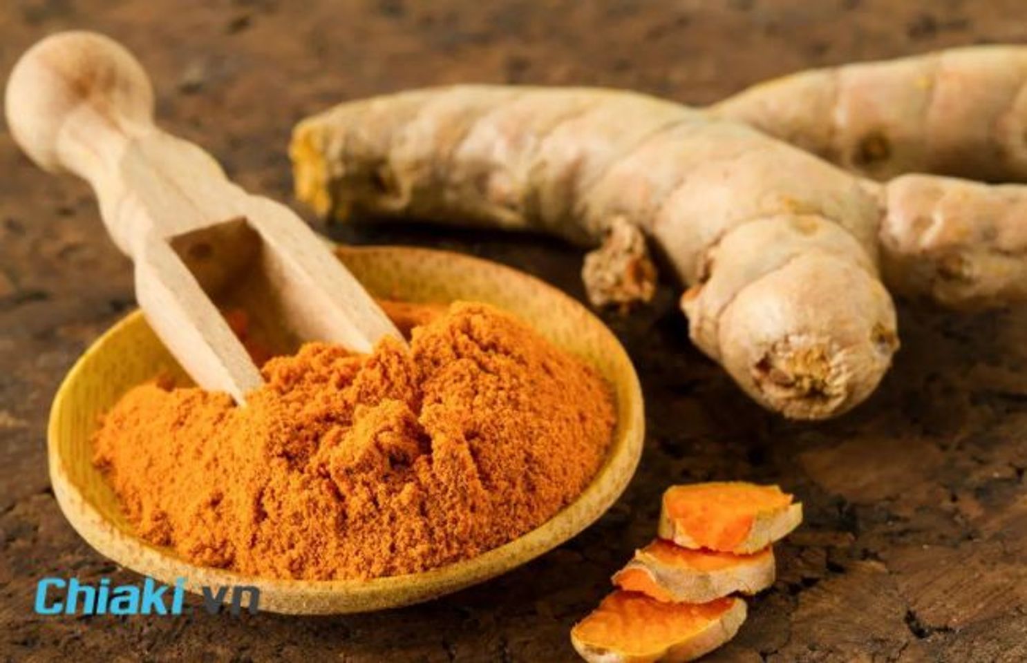 Triệt l&ocirc;ng n&aacute;ch tại nh&agrave; bằng bột nghệ
