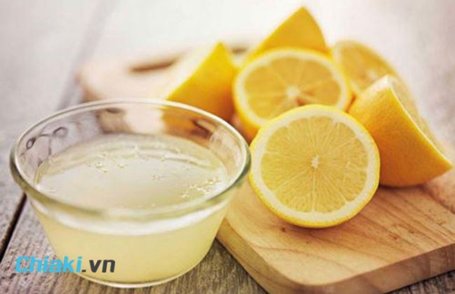 Triệt l&ocirc;ng n&aacute;ch tại nh&agrave; bằng chanh v&agrave; trứng g&agrave;