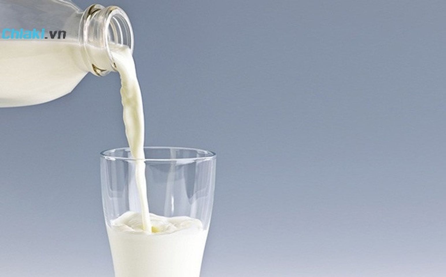 Đối tượng n&ecirc;n v&agrave; kh&ocirc;ng n&ecirc;n uống sữa