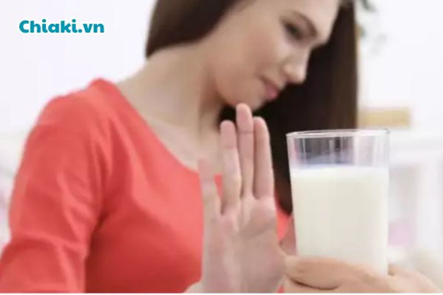 Một số trường hợp hại hơn lợi kh&ocirc;ng n&ecirc;n khi uống sữa