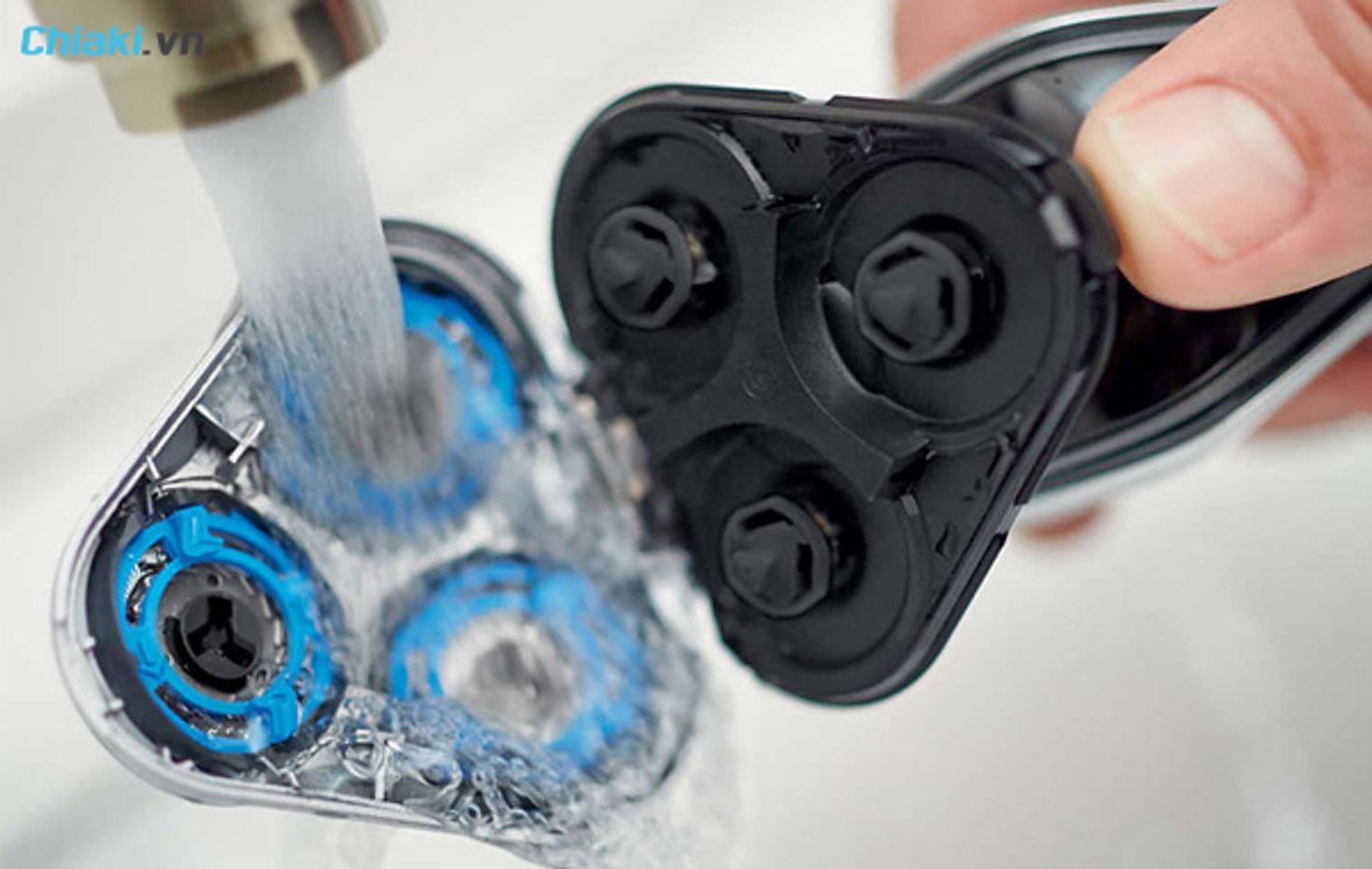 c&aacute;ch vệ sinh m&aacute;y cạo r&acirc;u ở bộ phận đầu tỉa