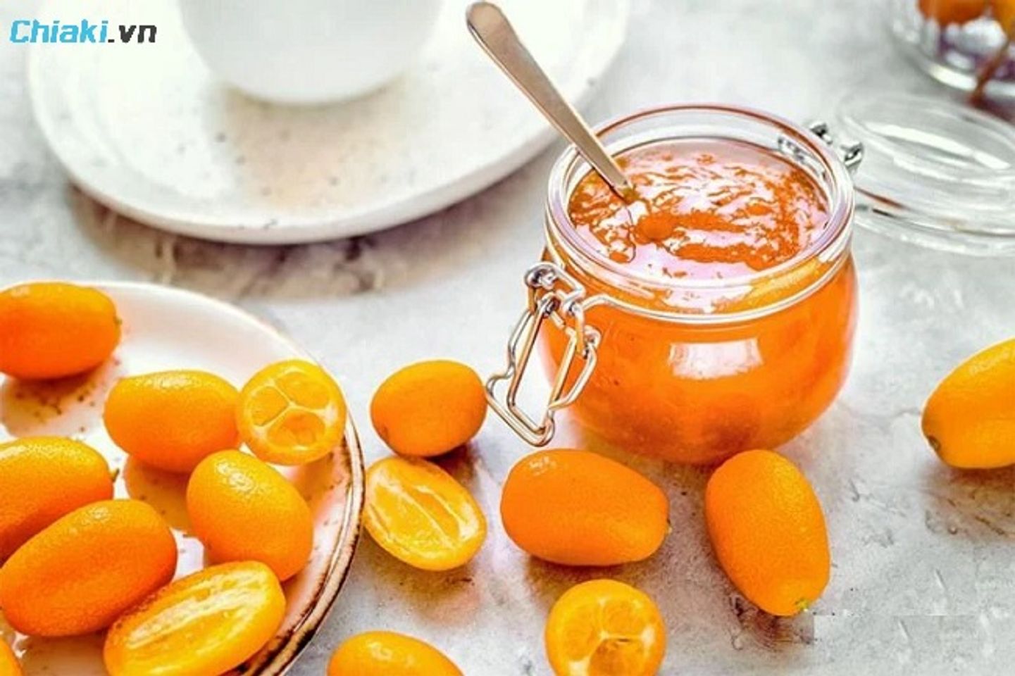 Sử dụng quả quất v&agrave; mật ong gi&uacute;p ti&ecirc;u đờm, dứt ho