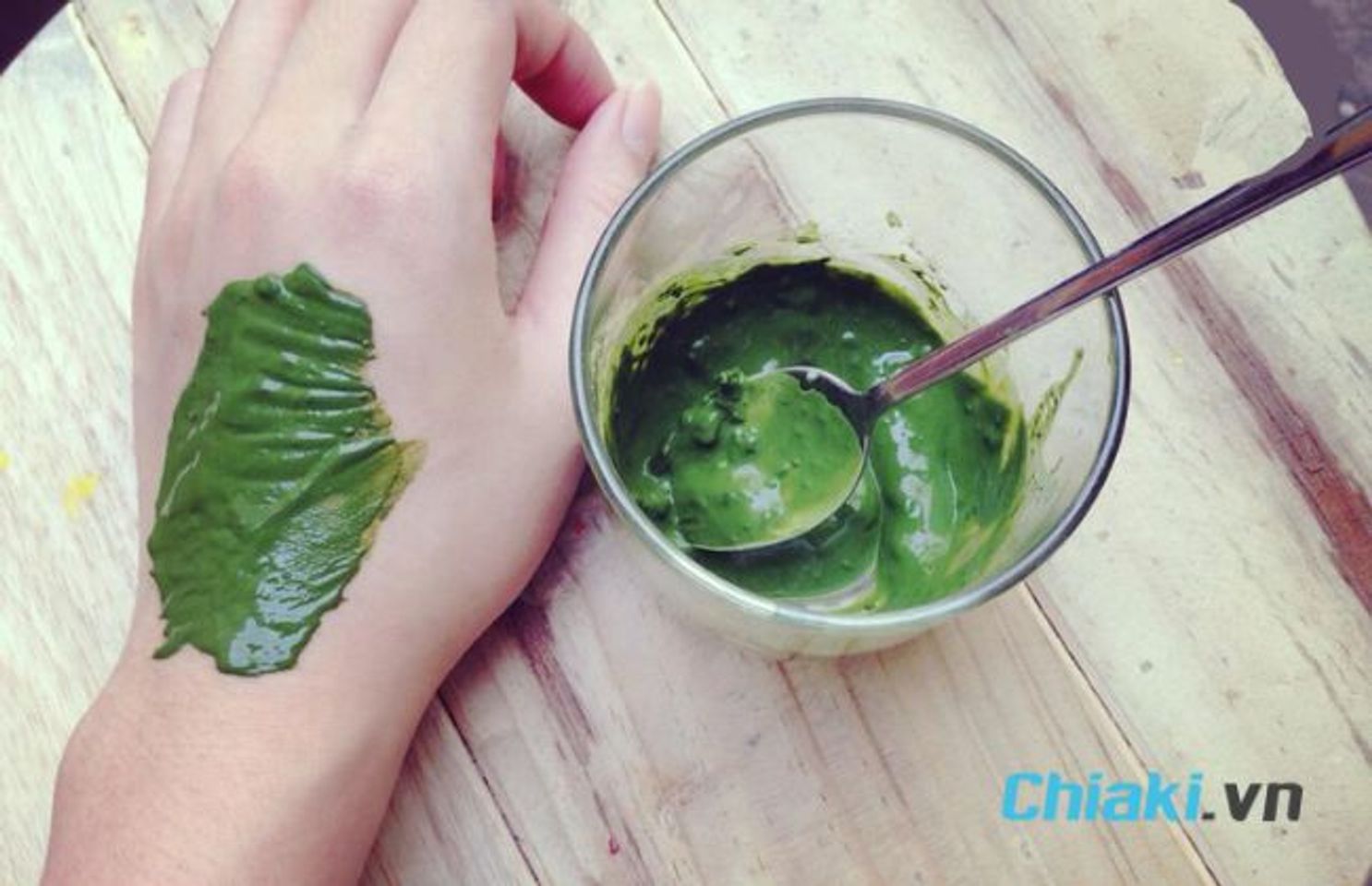 C&aacute;ch l&agrave;m mặt nạ rau diếp c&aacute; nguy&ecirc;n chất