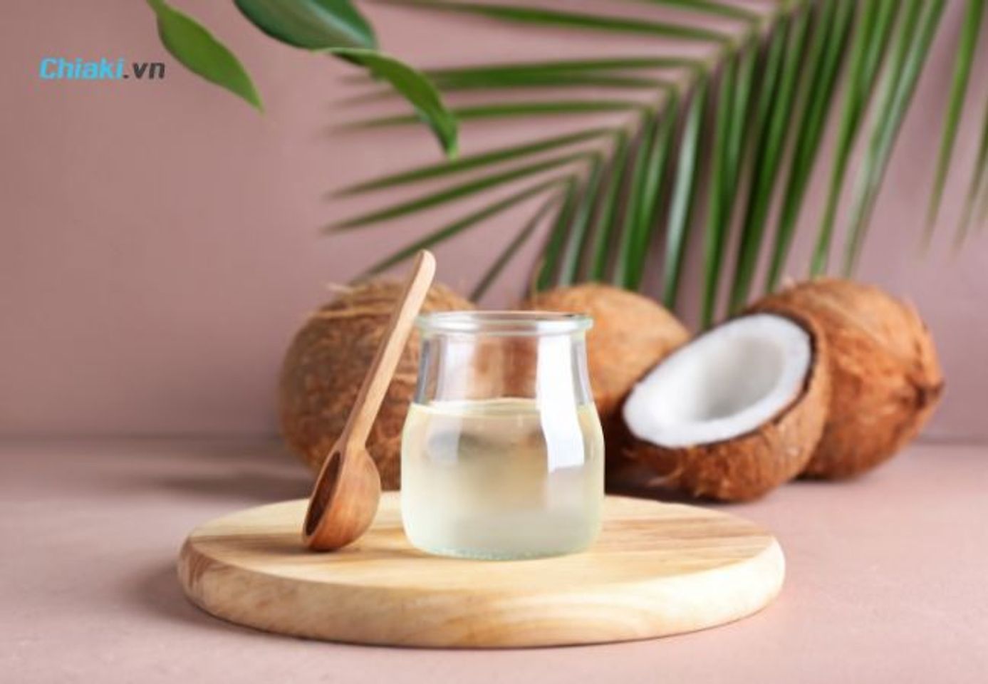 Ủ l&ocirc;ng m&agrave;y bằng dầu dừa đơn giản tại nh&agrave;