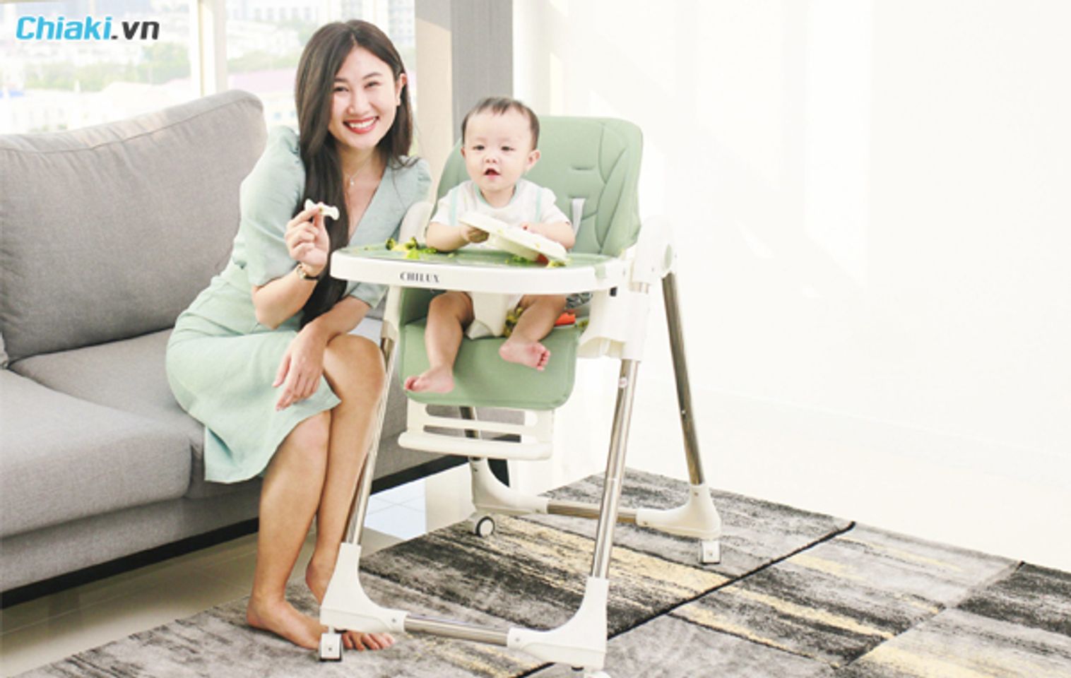 ghế ăn dặm cho b&eacute; đang rất được ưa chuộng