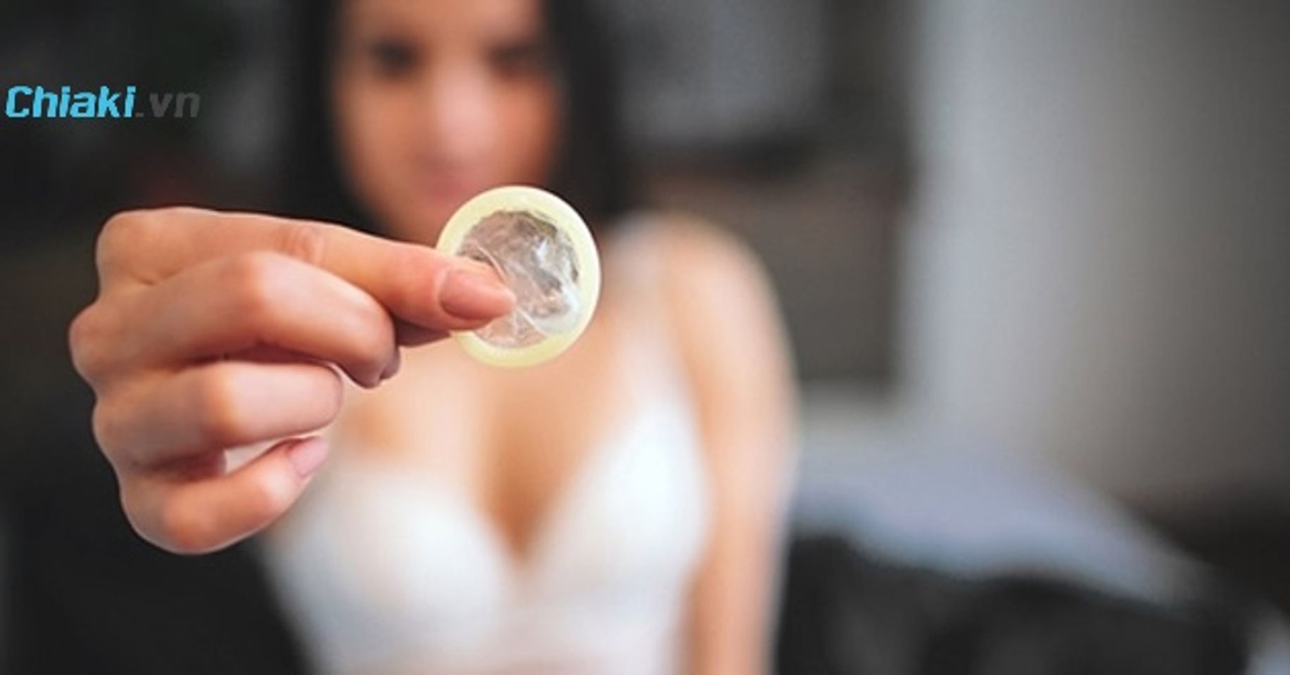Bao cao su để l&acirc;u c&oacute; sao kh&ocirc;ng?