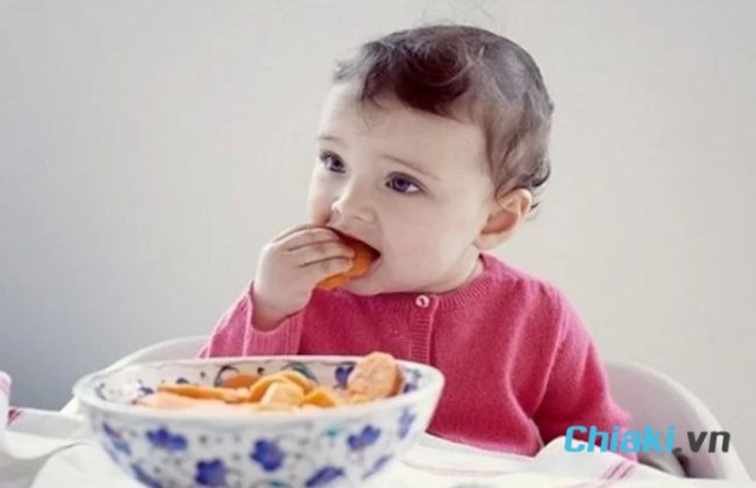 Lợi &iacute;ch khi cho b&eacute; ăn b&aacute;nh ăn dặm