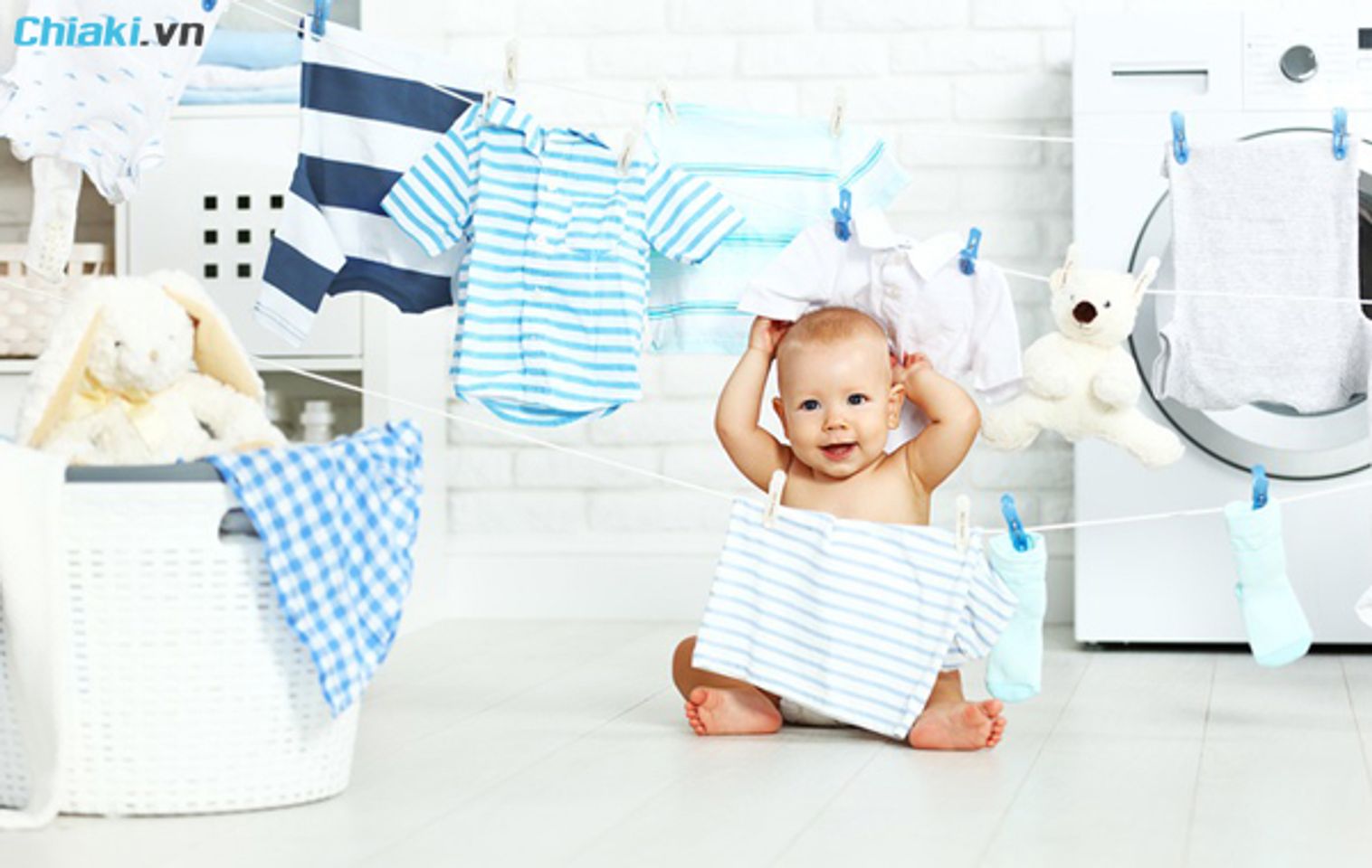 d&ugrave;ng nước giặt cho trẻ sơ sinh chuy&ecirc;n biệt để đảm bảo l&agrave;nh t&iacute;nh
