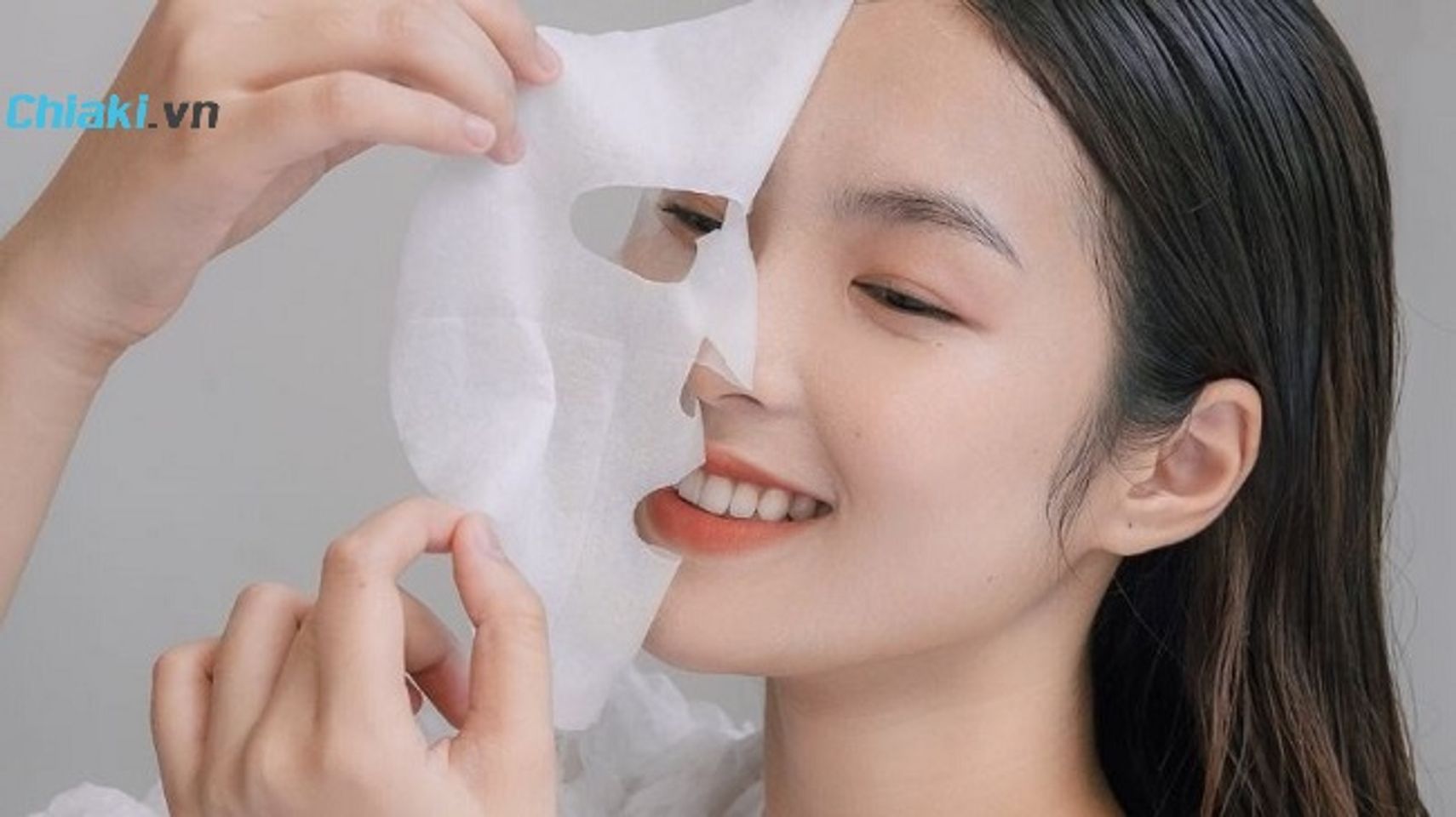 C&aacute;c bước đắp mặt nạ hoa hồng&nbsp;