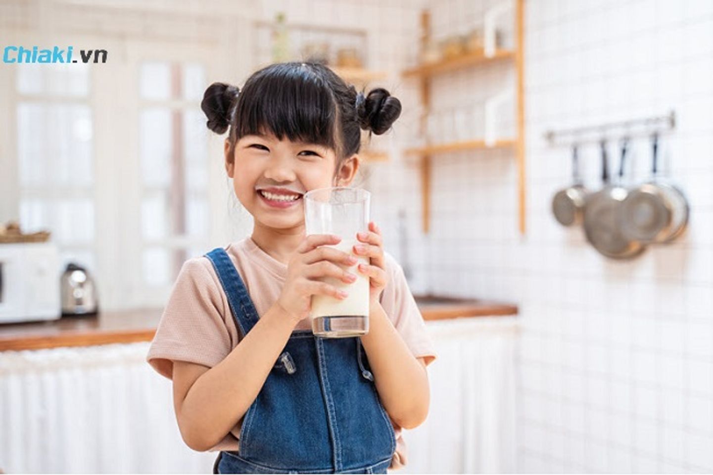 Ti&ecirc;u ch&iacute; chọn mua sữa tăng c&acirc;n cho b&eacute; 4 tuổi
