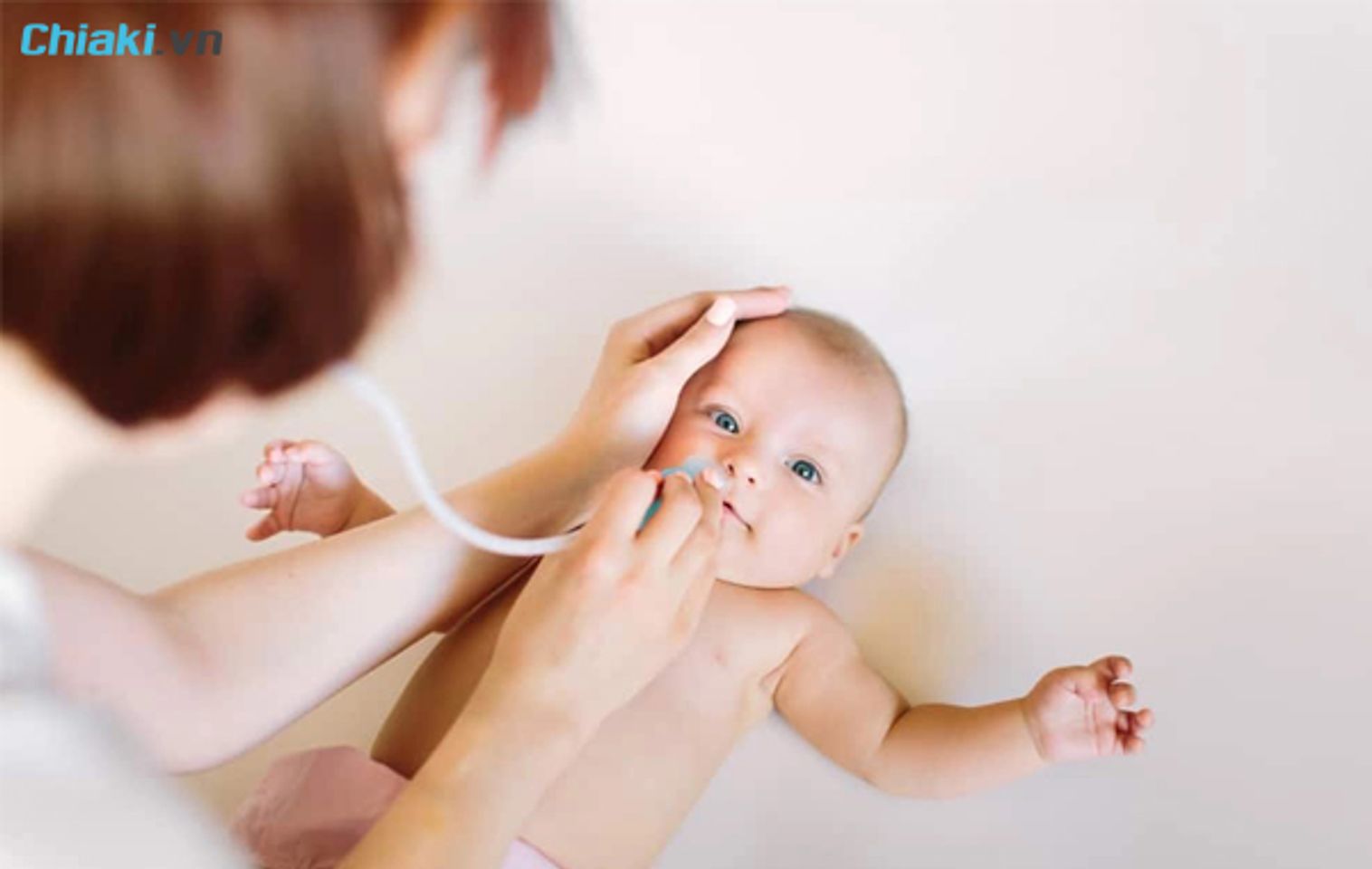 dụng cụ h&uacute;t mũi cho trẻ sơ sinh sẽ gi&uacute;p trẻ dễ thở hơn