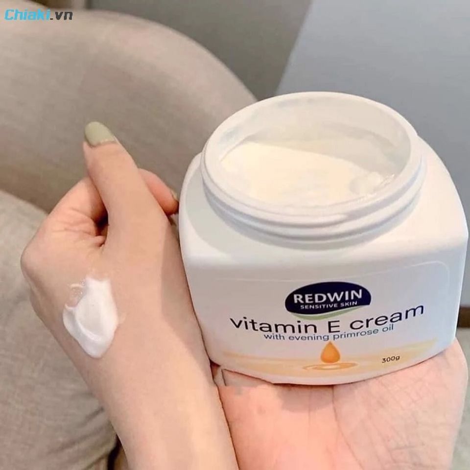 Kem dưỡng thể Redwin Cream With Vitamin E cấp ẩm cao cho to&agrave;n th&acirc;n