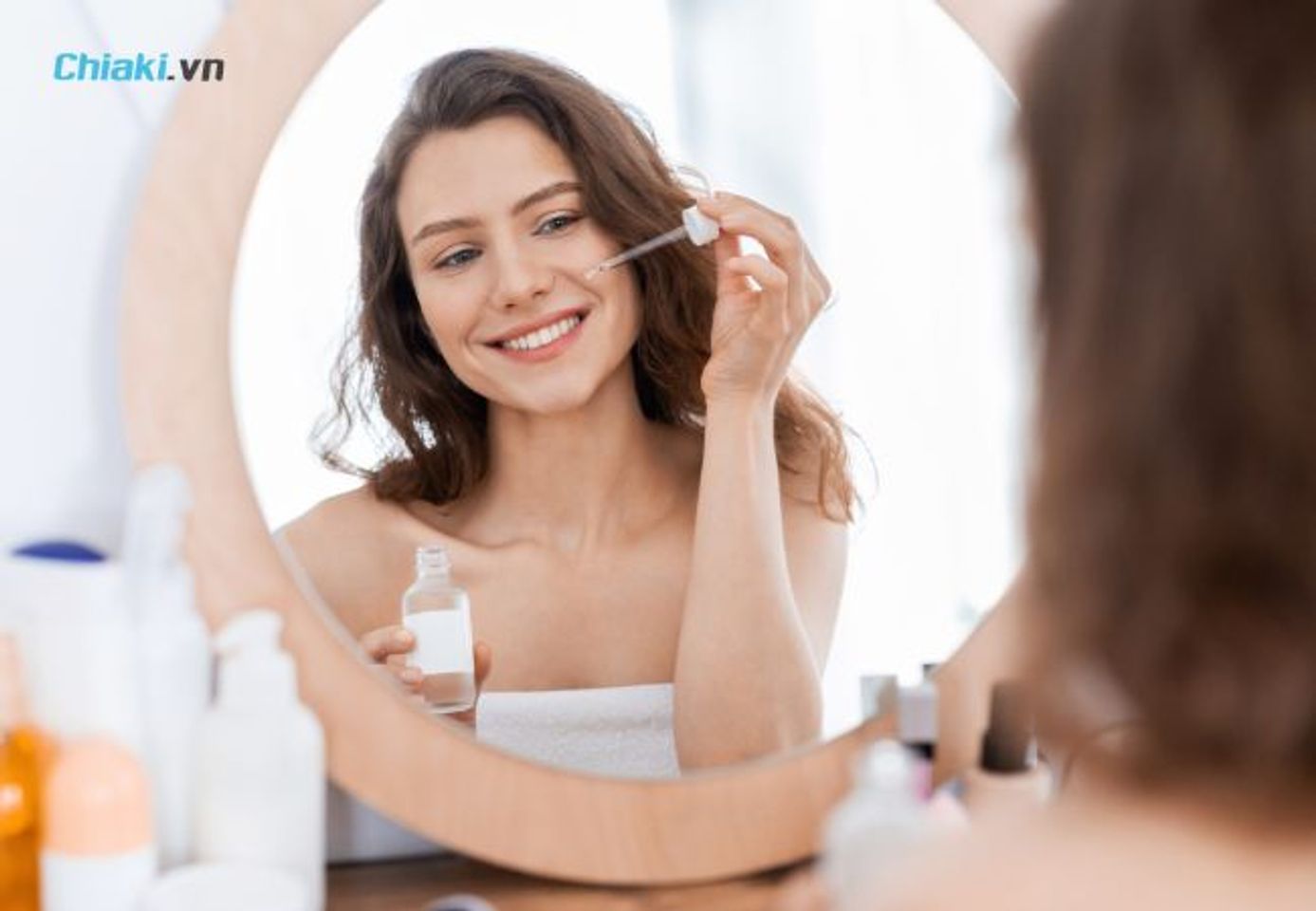 Serum hỗ trợ cung cấp độ ẩm cho mọi loại da, đặc biệt l&agrave; da dầu