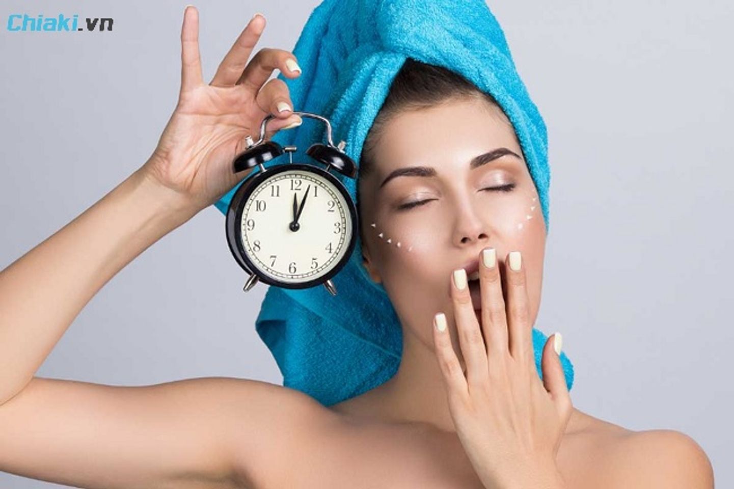 Kem dưỡng ẩm trắng da ban đ&ecirc;m gi&uacute;p nu&ocirc;i dưỡng v&agrave; t&aacute;i tạo l&agrave;n da