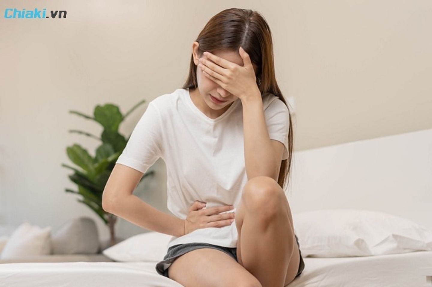 Sử dụng sữa giảm c&acirc;n kh&ocirc;ng đ&uacute;ng c&aacute;ch c&oacute; thể g&acirc;y đau bụng