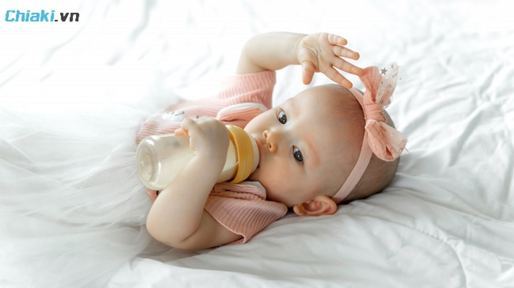 N&ecirc;n đổi sữa c&ocirc;ng thức theo th&aacute;ng tuổi hoặc theo nhu cầu dinh dưỡng, khuyến c&aacute;o của b&aacute;c sĩ