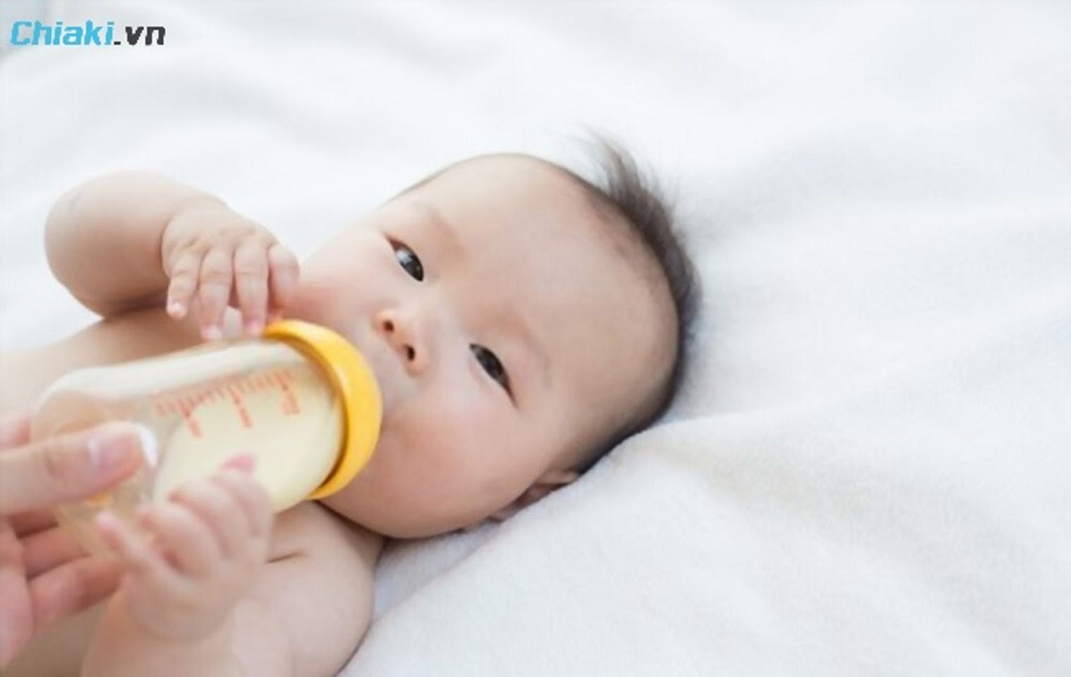 B&eacute; uống sữa Nan c&oacute; tăng c&acirc;n l&agrave;nh t&iacute;nh, l&agrave;nh mạnh v&agrave; ph&aacute;t triển to&agrave;n diện 