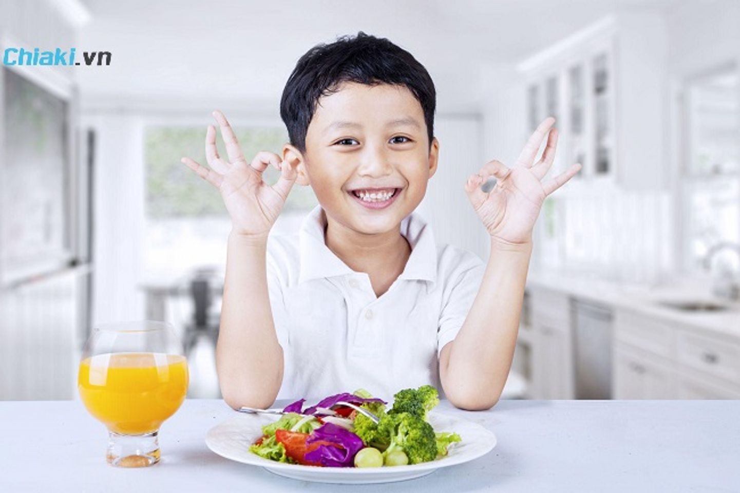 8 c&aacute;ch hỗ trợ tăng chiều cao cho b&eacute;