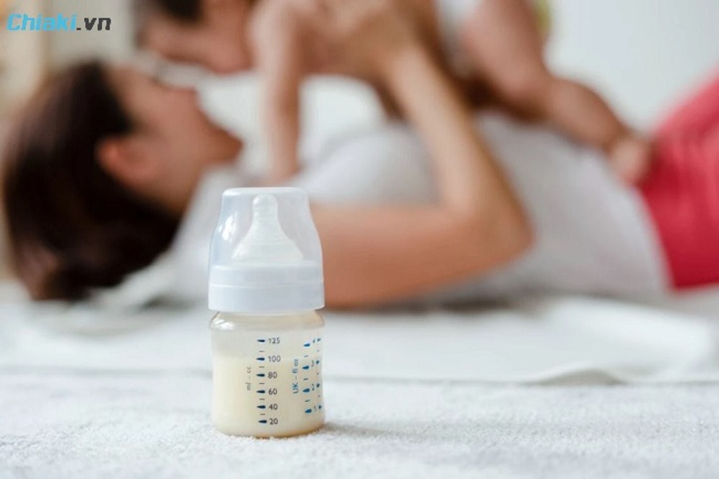 Lu&ocirc;n ưu ti&ecirc;n sữa mẹ nhiều hơn sữa c&ocirc;ng thức