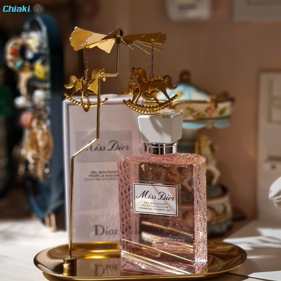 Sữa tắm Dior Miss Dior Foaming mang hương nước hoa quyến rũ