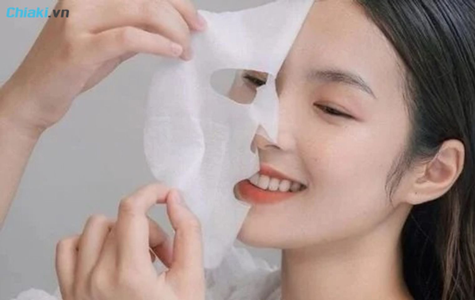 Tiếp tục c&aacute;c bước dưỡng da sau khi đắp mặt nạ