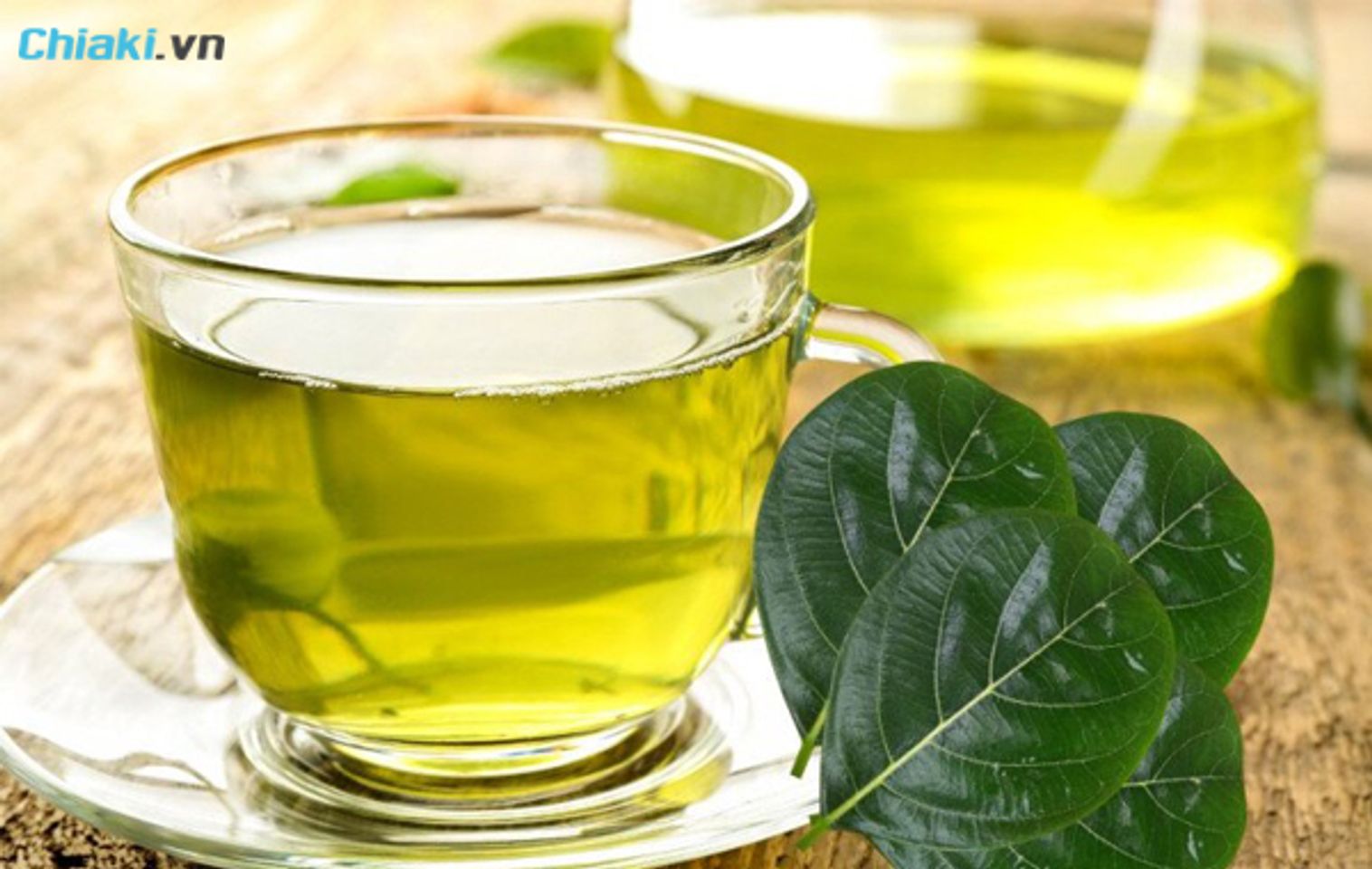 uống nước l&aacute; m&iacute;t l&agrave; mẹo d&acirc;n gian gọi sữa về sau sinh mổ