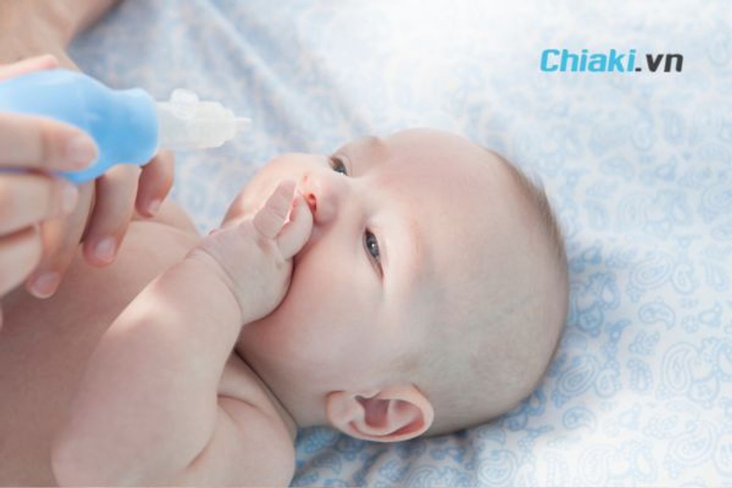 Hướng dẫn c&aacute;c bước h&uacute;t mũi tại nh&agrave; bằng m&aacute;y l&agrave;nh t&iacute;nh