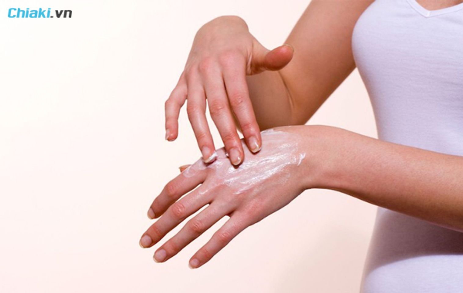 những lưu &yacute; khi d&ugrave;ng thuốc b&ocirc;i dị ứng mẩn ngứa