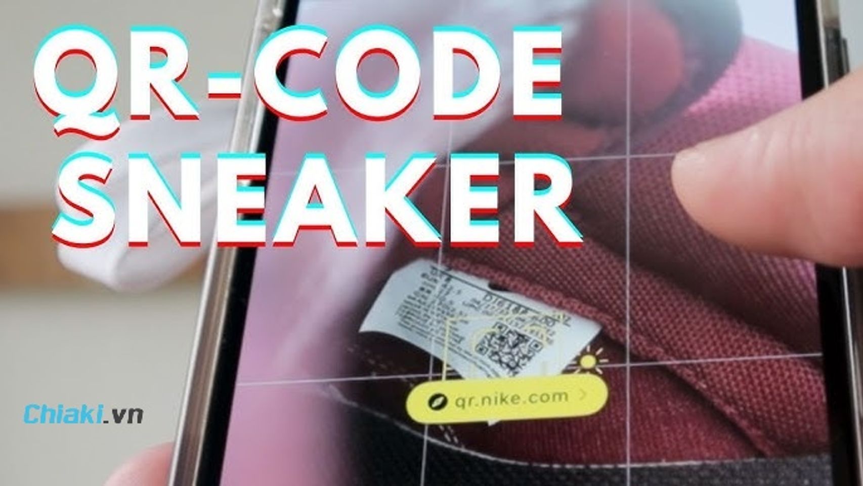 C&aacute;ch check m&atilde; QR gi&agrave;y Nike