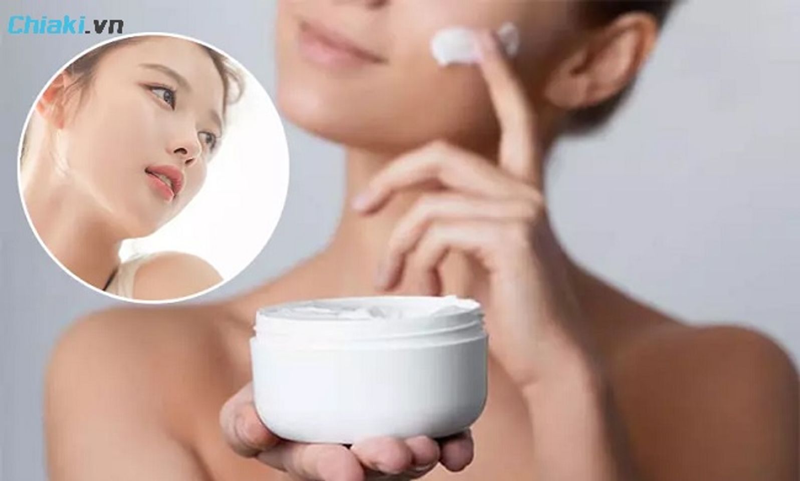 N&ecirc;n sử dụng th&ecirc;m kem dưỡng ẩm khi sử dụng c&aacute;c sản phẩm mỹ phẩm chứa cồn