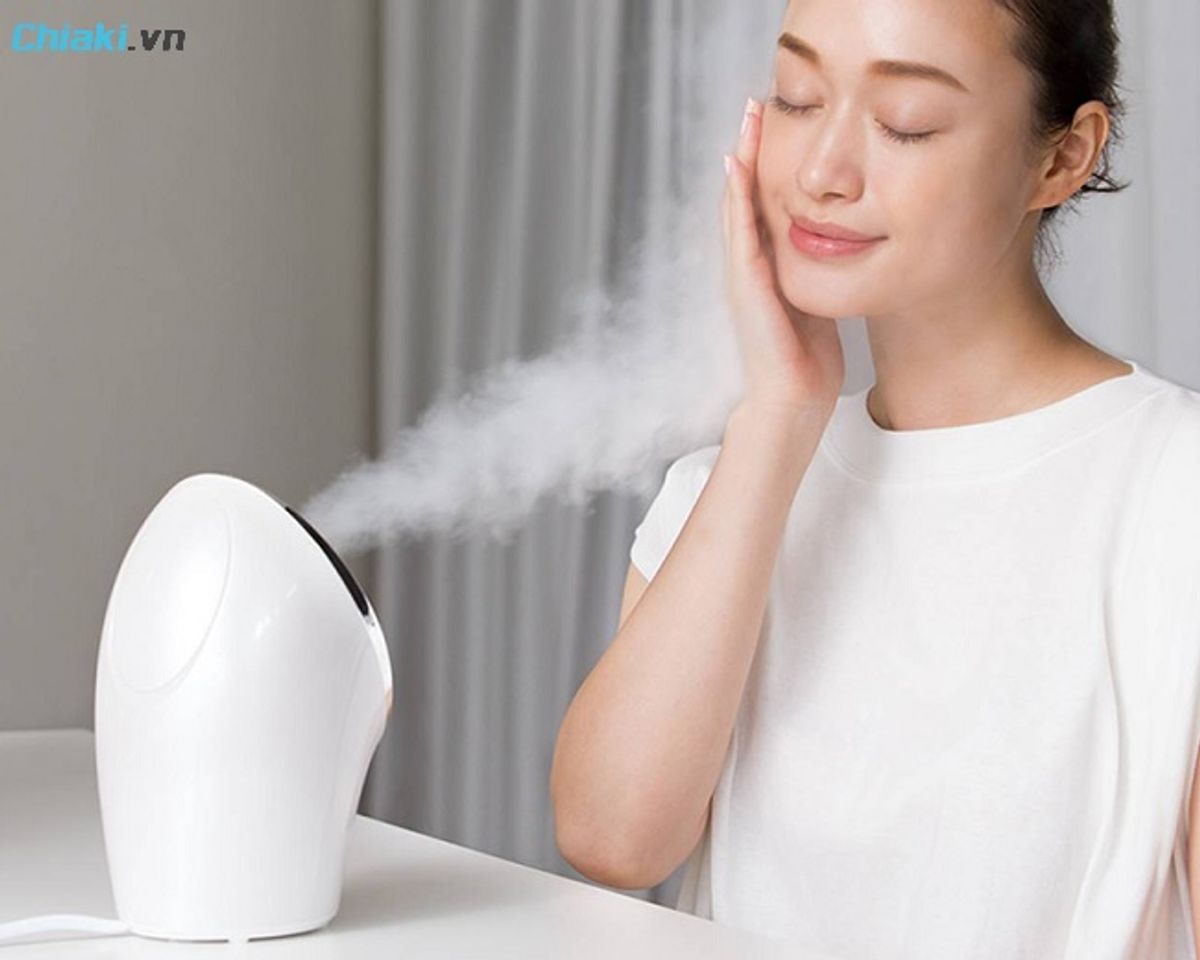 X&ocirc;ng hơi mặt gi&uacute;p loại bỏ dễ d&agrave;ng b&atilde; nhờn v&agrave; bụi bẩn