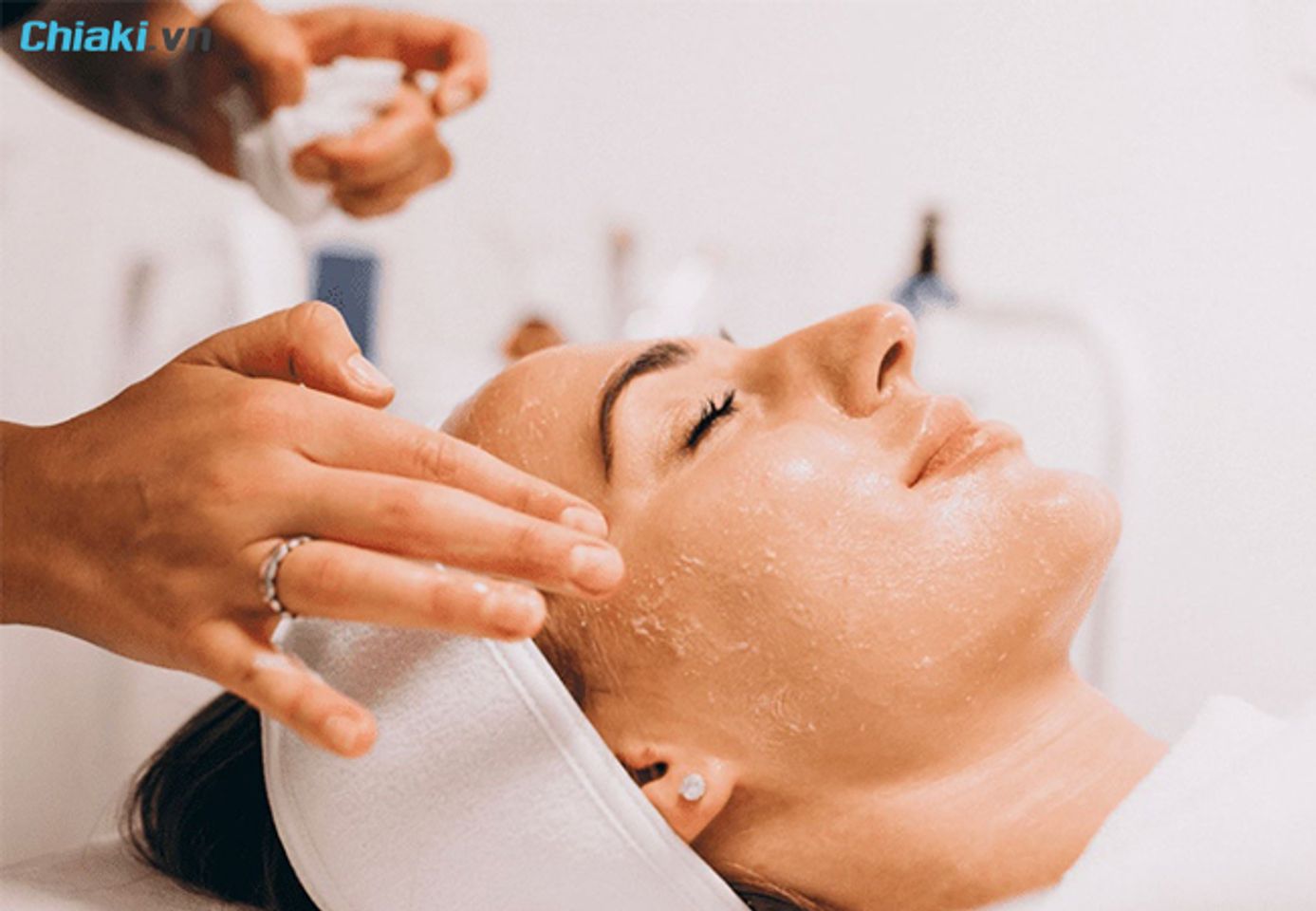 Điều trị mụn vi&ecirc;m bằng phương ph&aacute;p hiện đại