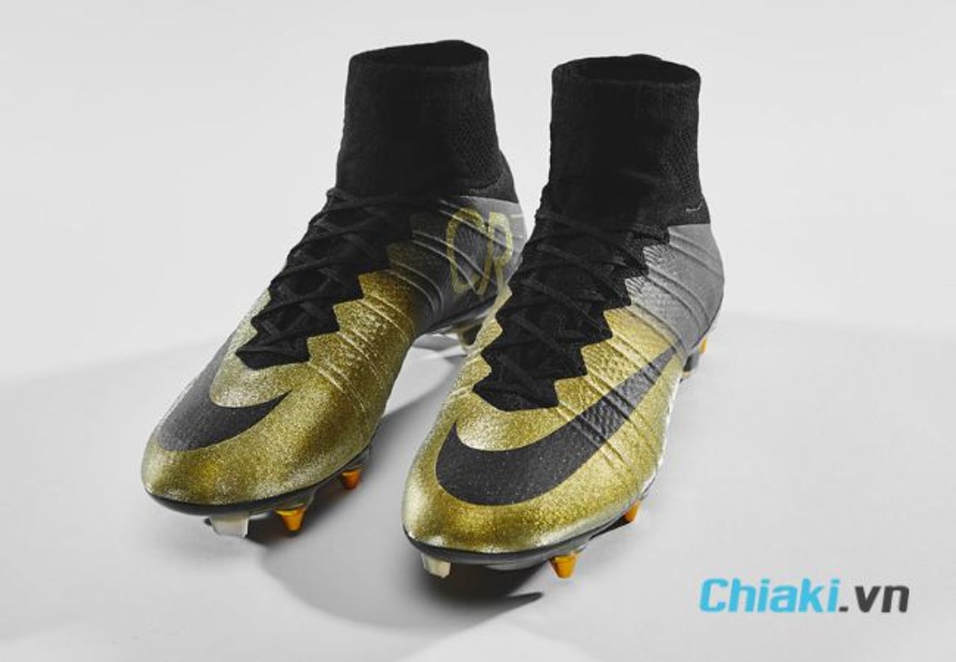Đ&ocirc;i gi&agrave;y đ&aacute; b&oacute;ng Nike Mercurial Superfly CR7 &lsquo;Rare Gold&rsquo;