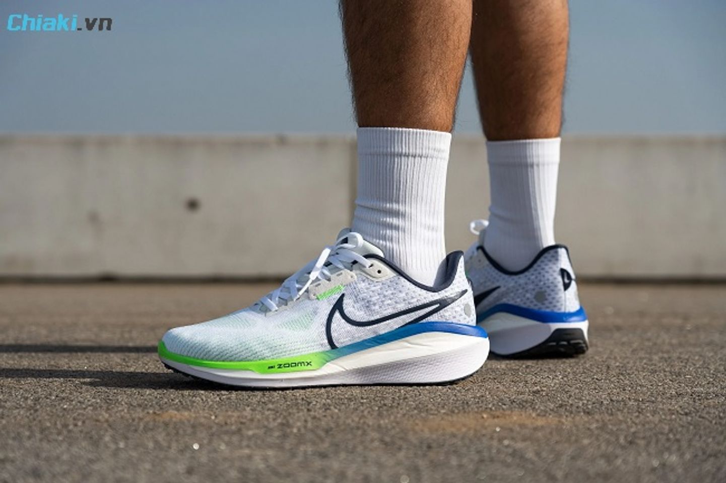 Nike Vomero 17 l&agrave; mẫu gi&agrave;y c&oacute; trọng lượng nặng nhưng độ bền cao